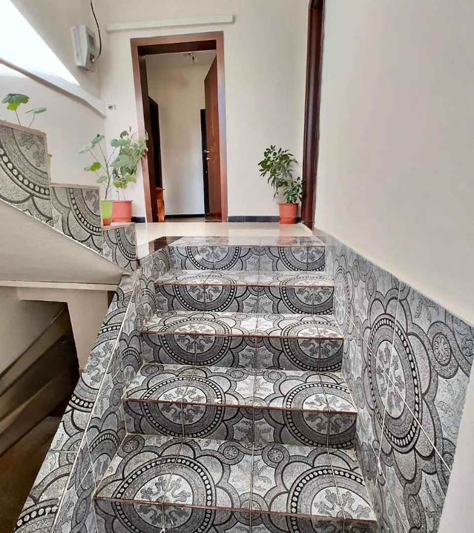 Cosy House Villa Tirana 0*,  Albanien